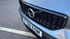 Volvo Xc40 2.0 D3 R DESIGN Pro 5dr Diesel Estate